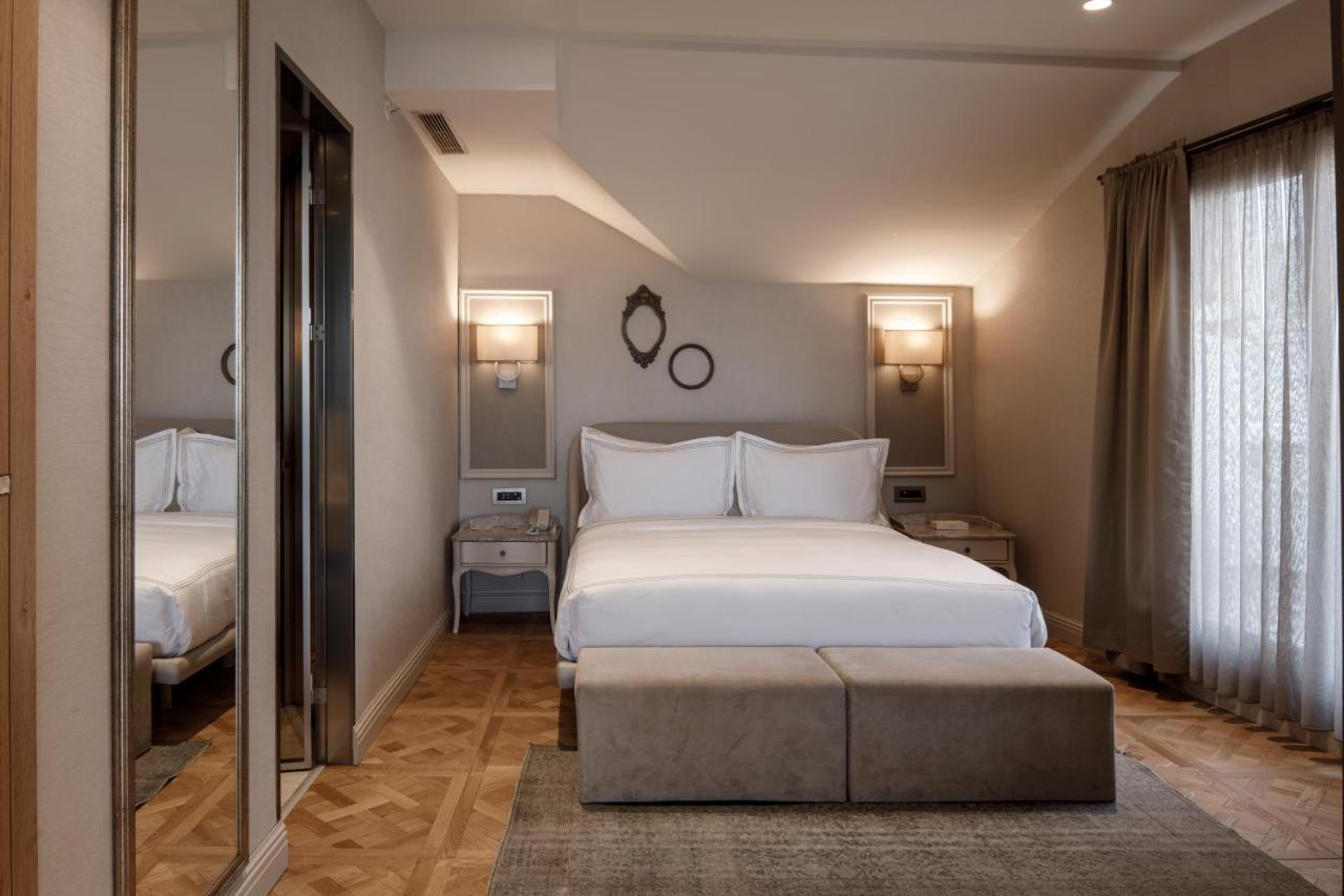 Lazzoni Hotel Istanbul Exterior foto A bedroom at the hotel