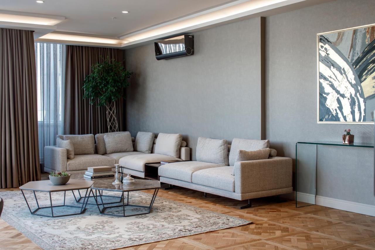 Lazzoni Hotel Istanbul Exterior foto A living room