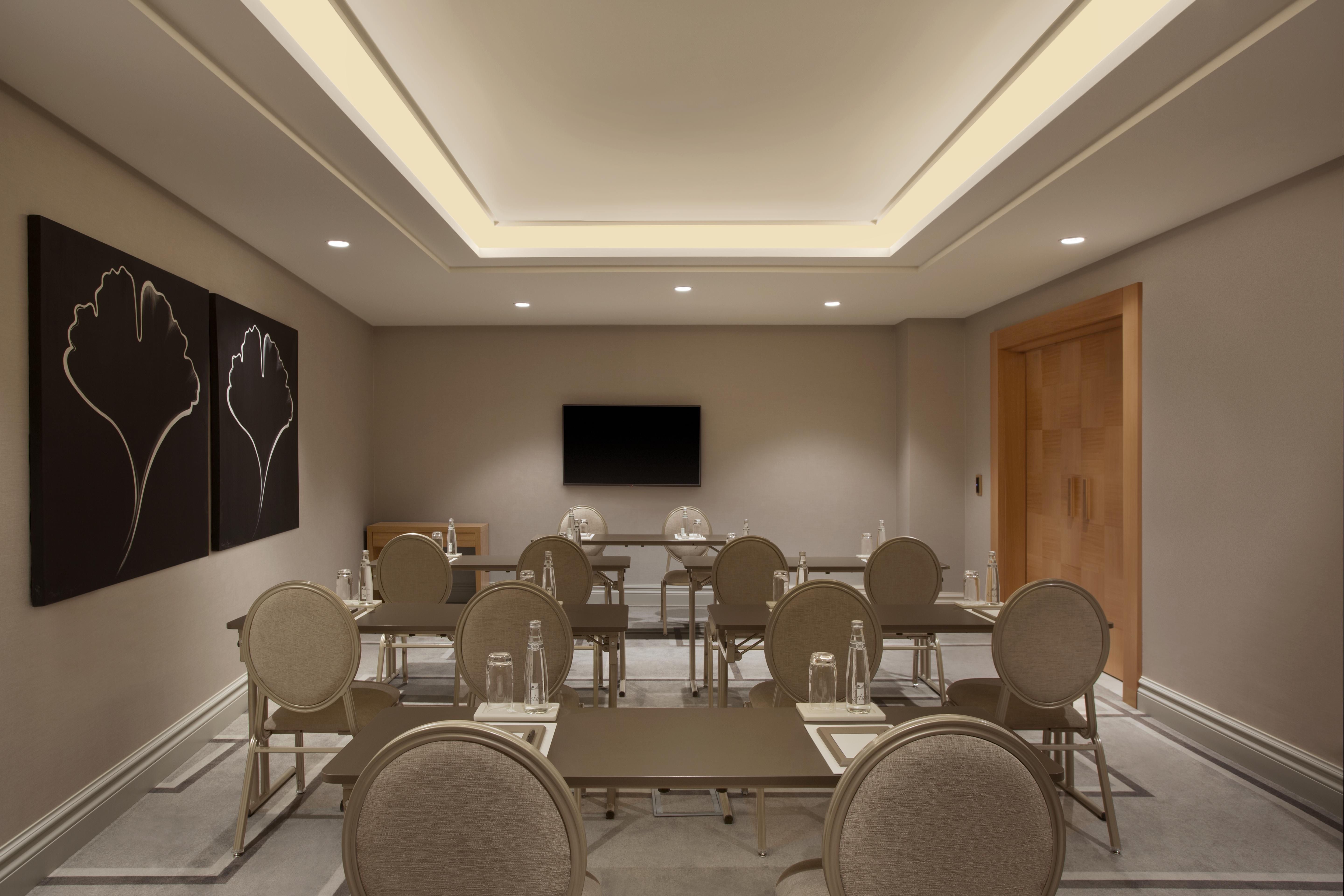 Lazzoni Hotel Istanbul Exterior foto A 3D rendering of a meeting room