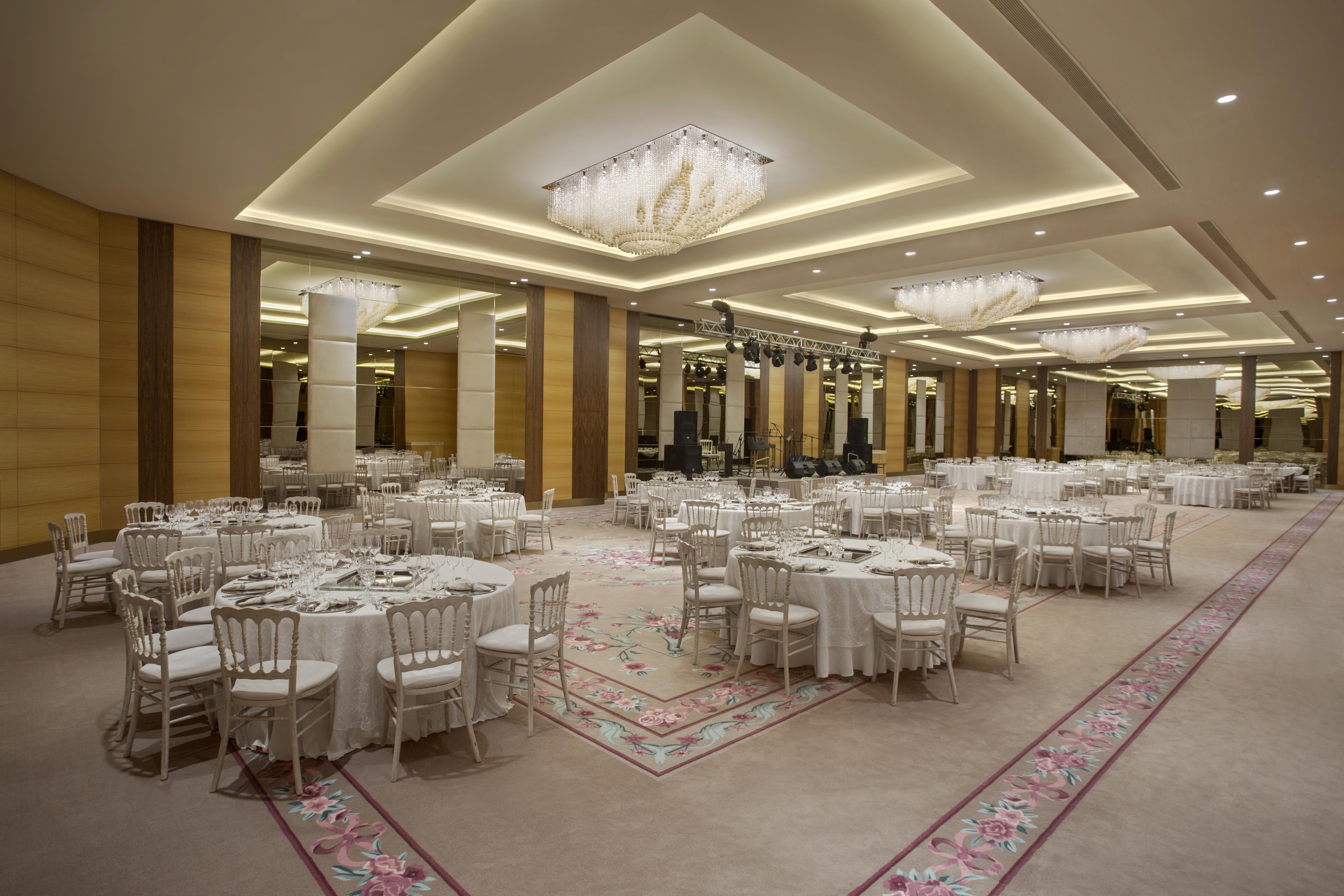 Lazzoni Hotel Istanbul Exterior foto The ballroom